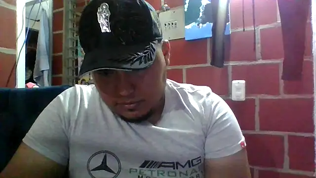 parejanuevahoff online show from 4, 11, 2025