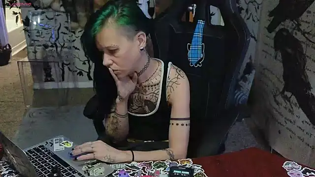 trashbrat online show from 28, 9, 2025