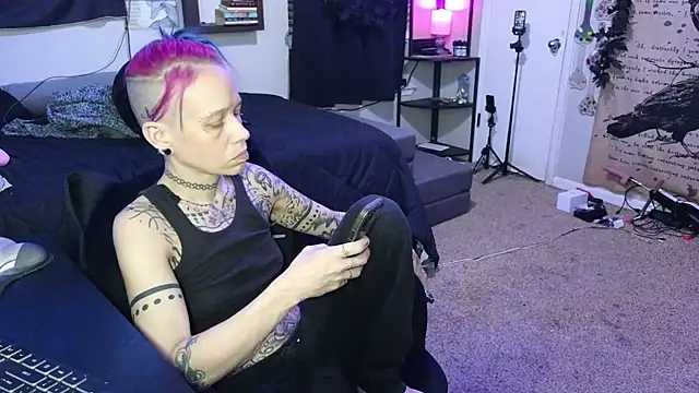 trashbrat online show from 8, 1, 2026