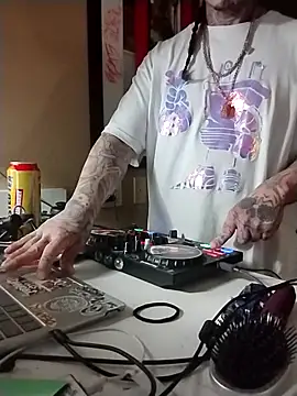 justthetip4209 online show from 18, 3, 2025