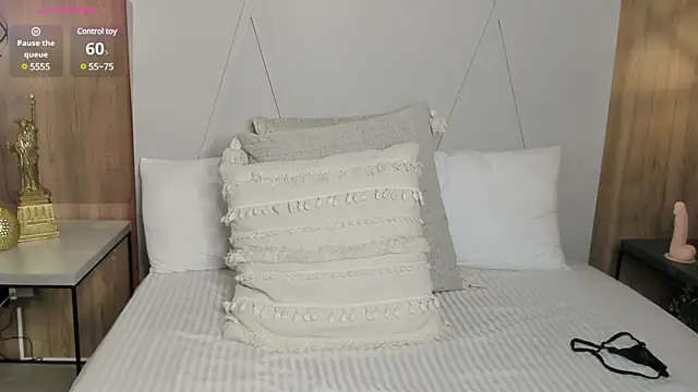 Blue Angell online show from 19, 1, 2025