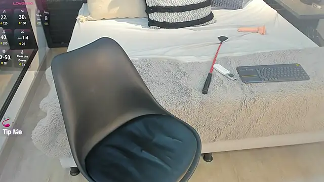 Blue Angell online show from 8, 3, 2025