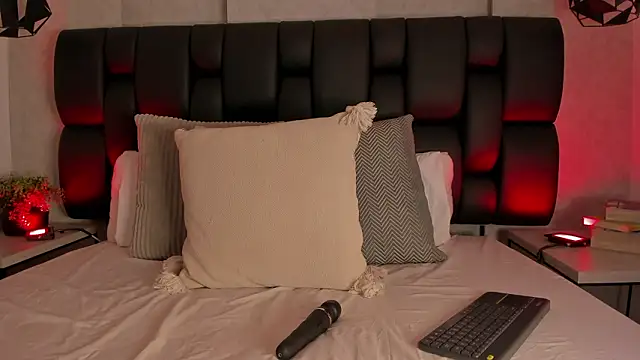 Blue Angell online show from 12, 2, 2026