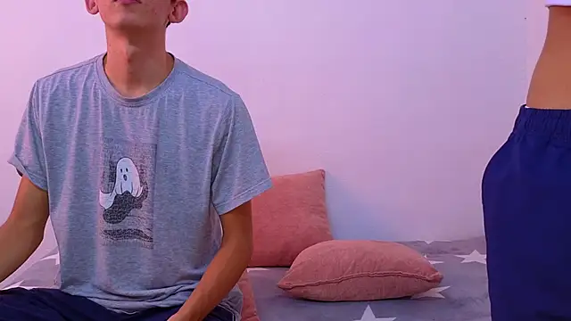 Ana and Leo online show from 10, 2, 2025