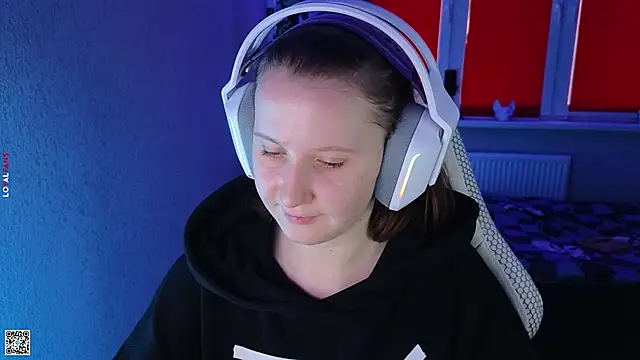 mon lola online show from 9, 10, 2025