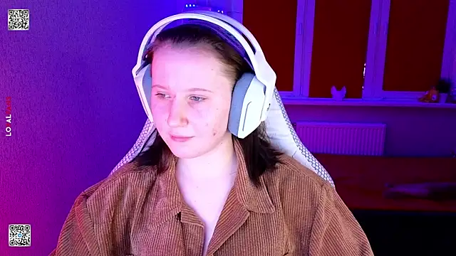 Snapshot of mon_lola chatting on 3, 2, 2026 mon lola online show from 3, 2, 2026