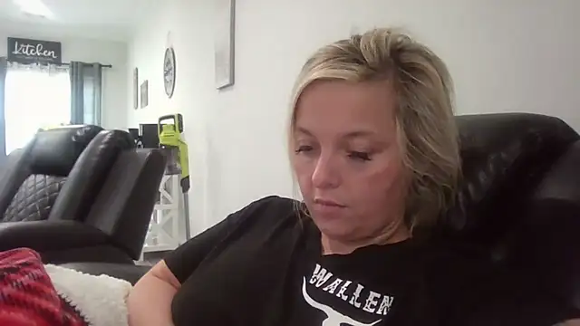 Snapshot of JennaLynn785 chatting on 26, 1, 2025 JennaLynn785 online show from 26, 1, 2025