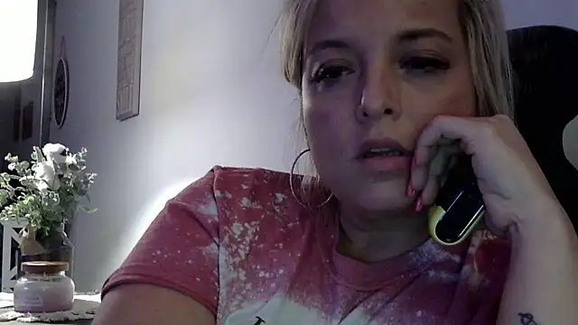 Snapshot of JennaLynn785 chatting on 18, 2, 2025 JennaLynn785 online show from 18, 2, 2025