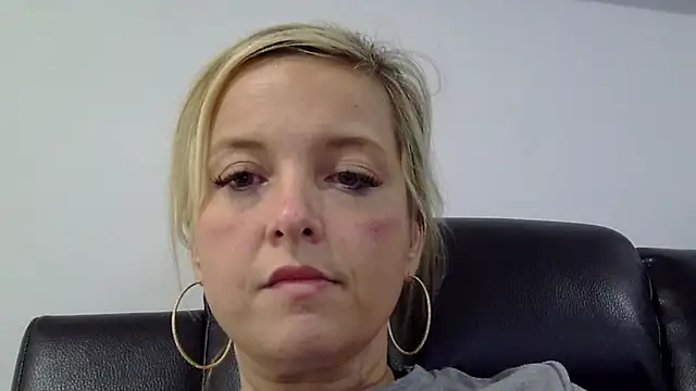 Snapshot of JennaLynn785 chatting on 26, 2, 2025 JennaLynn785 online show from 26, 2, 2025