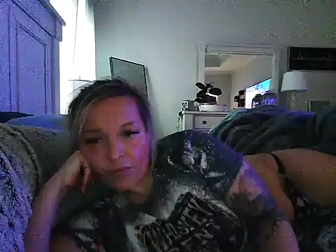 Snapshot of JennaLynn785 chatting on 22, 9, 2025 JennaLynn785 online show from 22, 9, 2025