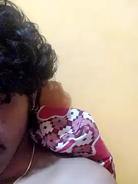 CosmicEmuu online show from 28, 1, 2025