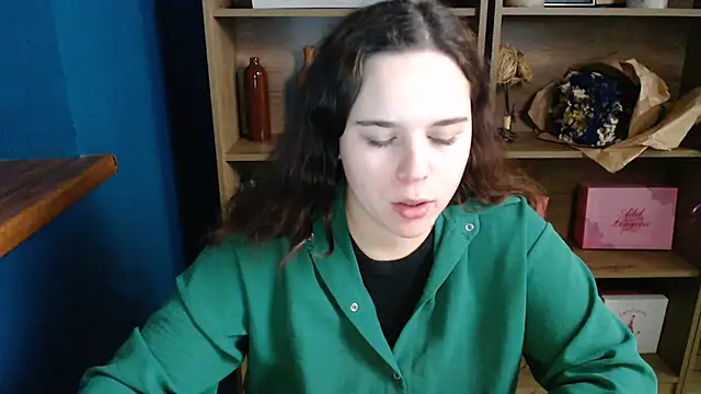 mini girly online show from 15, 10, 2025