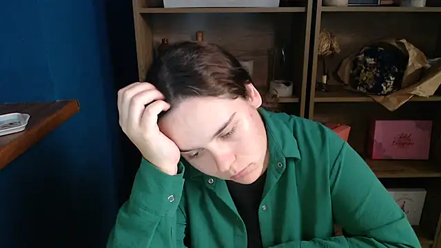 mini girly online show from 19, 10, 2025