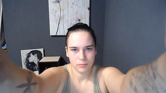 mini girly online show from 6, 7, 2026