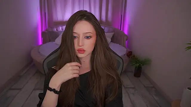 Marmeladkaaa online show from 8, 10, 2025