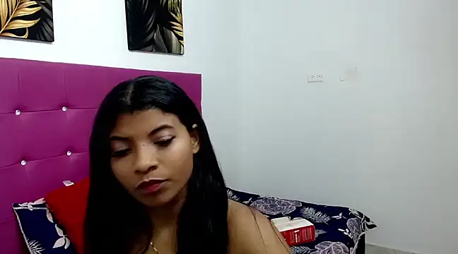 Snapshot of mia_grey01 chatting on 20, 2, 2025 mia grey01 online show from 20, 2, 2025