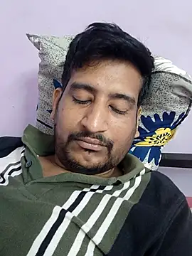 Snapshot of honeyrose765 chatting on 9, 11, 2025 honeyrose765 online show from 9, 11, 2025