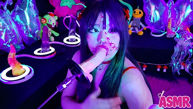 LaytonBox online show from 18, 11, 2025