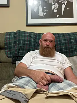 Snapshot of 32XRedBeard chatting on 4, 5, 2026 32XRedBeard online show from 4, 5, 2026