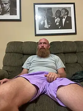 Snapshot of 32XRedBeard chatting on 28, 5, 2026 32XRedBeard online show from 28, 5, 2026