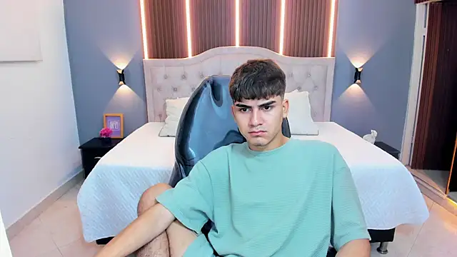 Tommy18   online show from 8, 2, 2026