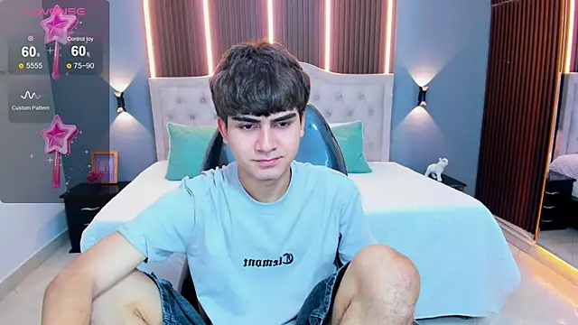 Snapshot of Tommy18__ chatting on 16, 7, 2026 Tommy18 online show from 16, 7, 2026