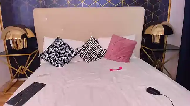 Snapshot of SarahGrays chatting on 16, 1, 2025 SarahGrays online show from 16, 1, 2025