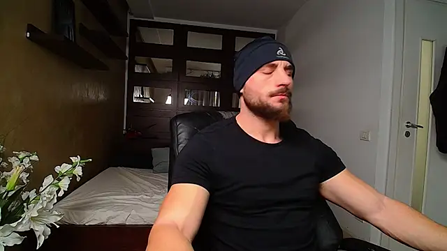 AdamJamesonn online show from 21, 2, 2025