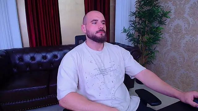 AdamJamesonn online show from 9, 10, 2025