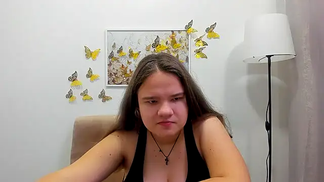 Snapshot of AdeleCruz chatting on 8, 2, 2025 AdeleCruz online show from 8, 2, 2025