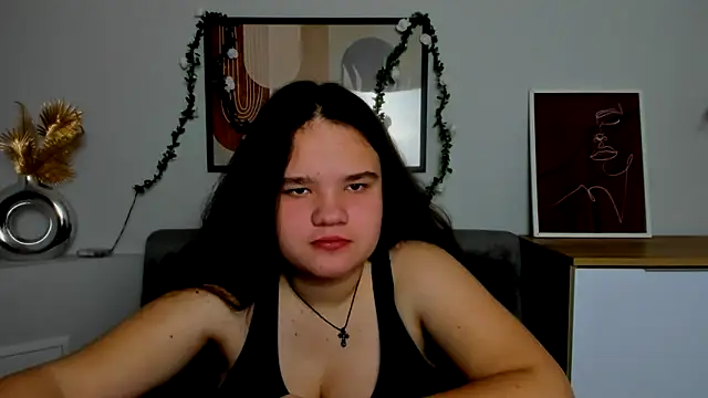 Snapshot of AdeleCruz chatting on 14, 2, 2025 AdeleCruz online show from 14, 2, 2025