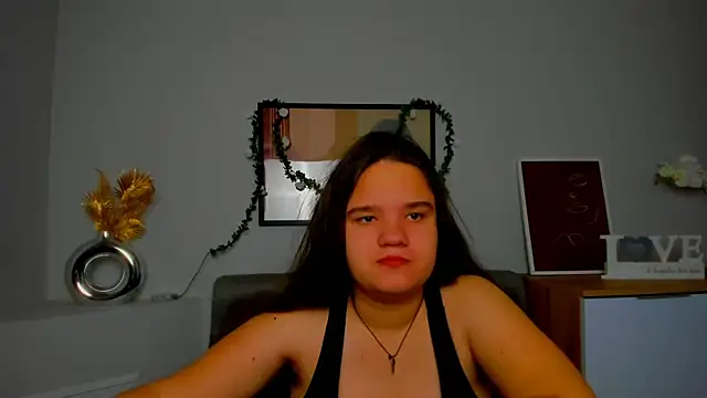 Snapshot of AdeleCruz chatting on 22, 2, 2025 AdeleCruz online show from 22, 2, 2025