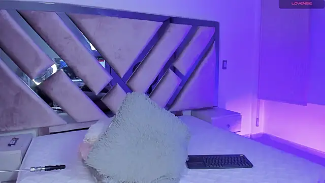 kathy bakerr online show from 11, 3, 2026