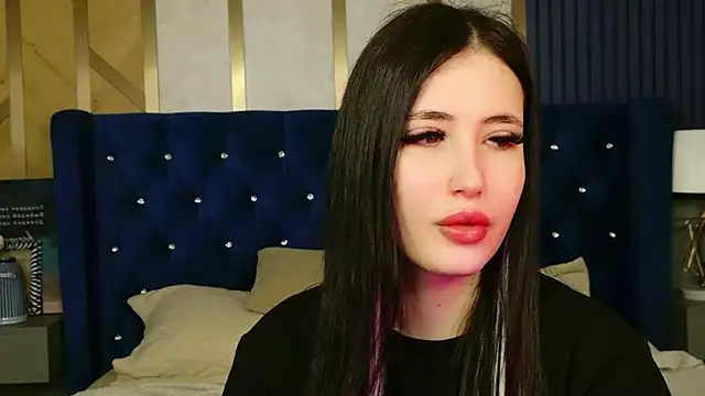 EmmaLawrens online show from 1, 4, 2026