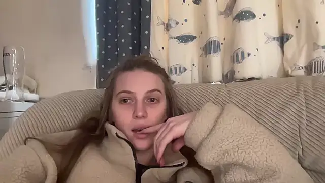 Ella-82 online show from 6, 2, 2025