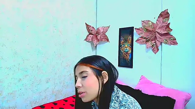 Rousse violett online show from 4, 2, 2025