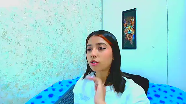 Rousse violett online show from 7, 3, 2025