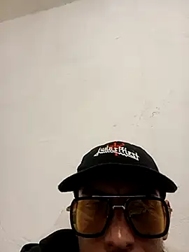 Snapshot of tony-camargo chatting on 10, 1, 2025 tony-camargo online show from 10, 1, 2025