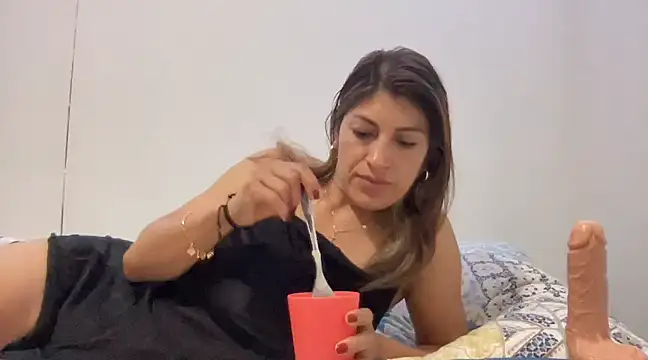 LunaBeya online show from 20, 3, 2025