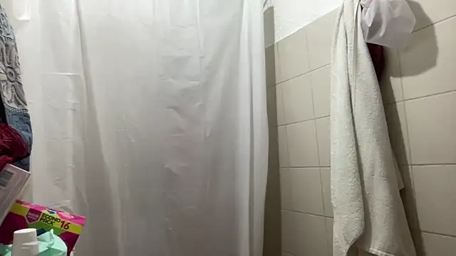 Snapshot of LunaBeya chatting on 20, 2, 2026 LunaBeya online show from 20, 2, 2026