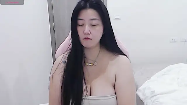 minnie9009 online show from 18, 11, 2025