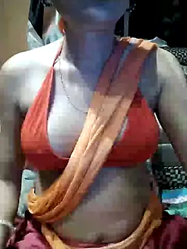 SANA-LEONI online show from 3, 3, 2025