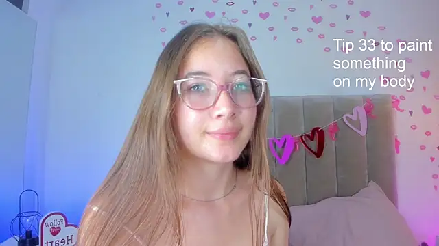 Dahlia Rousse online show from 20, 3, 2025