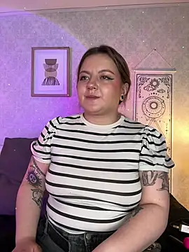Veronica simons online show from 23, 7, 2026