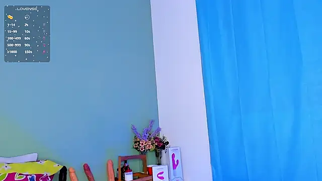 LovelyNickii online show from 10, 2, 2025