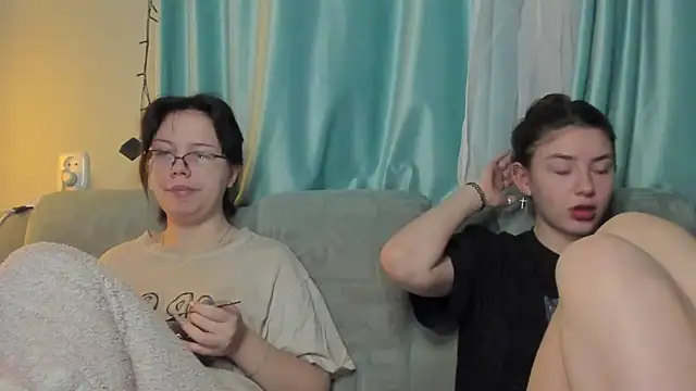 honey love honeyy online show from 15, 1, 2025