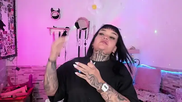 amyswallow7 online show from 15, 2, 2026