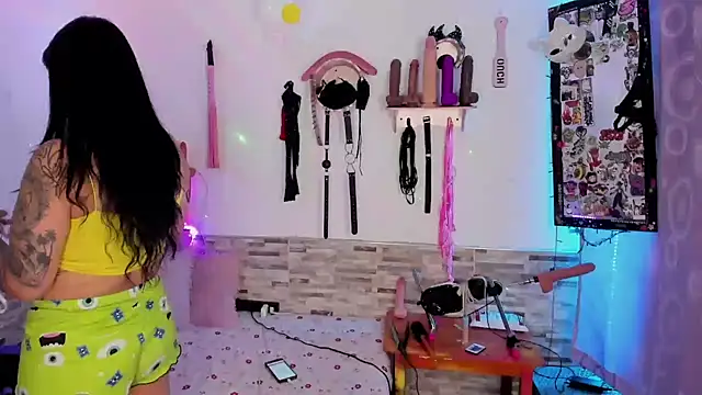 amyswallow7 online show from 29, 4, 2026