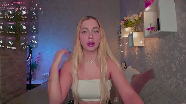 Mika Rayy online show from 27, 11, 2025