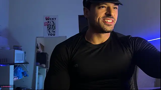 Snapshot of Lucasfit24 chatting on 5, 6, 2026 Lucasfit24 online show from 5, 6, 2026